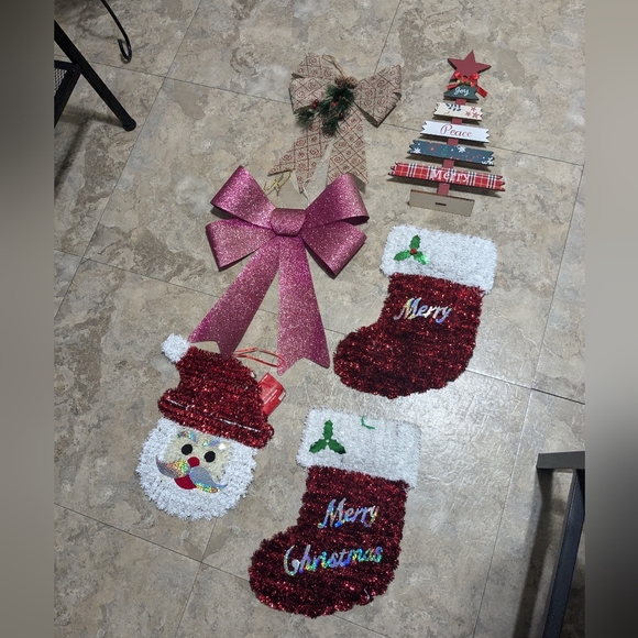 Selling 6 Christmas Decorations for $8 - Picture 2 of 8